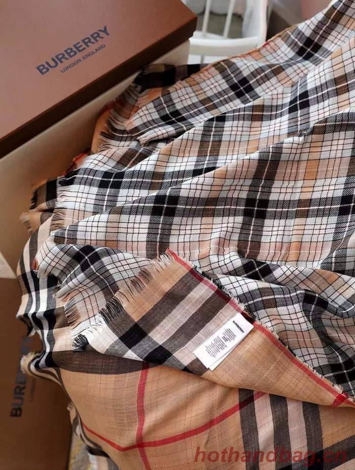 Burberry Scarf BBC00101