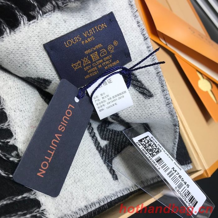 Louis Vuitton Scarf LVC00025