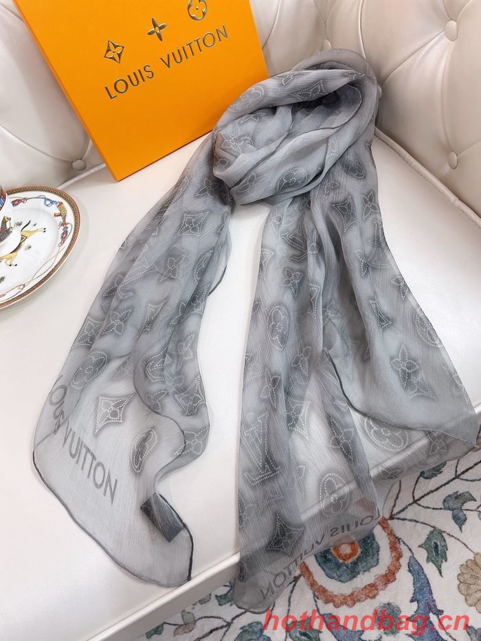 Louis Vuitton Scarf LVC00054