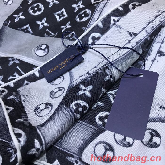 Louis Vuitton Scarf LVC00217