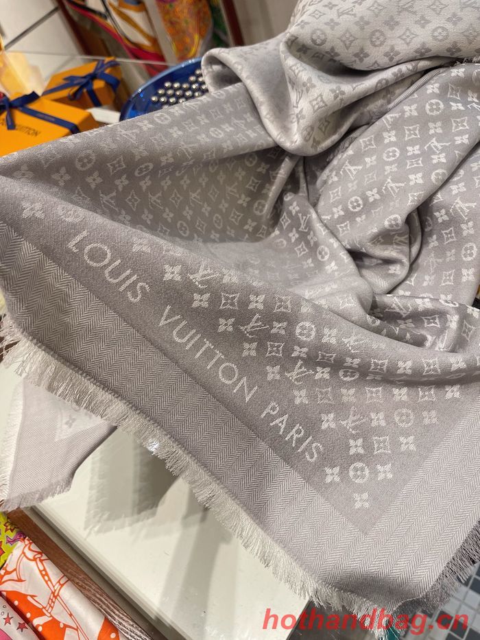 Louis Vuitton Scarf LVC00285