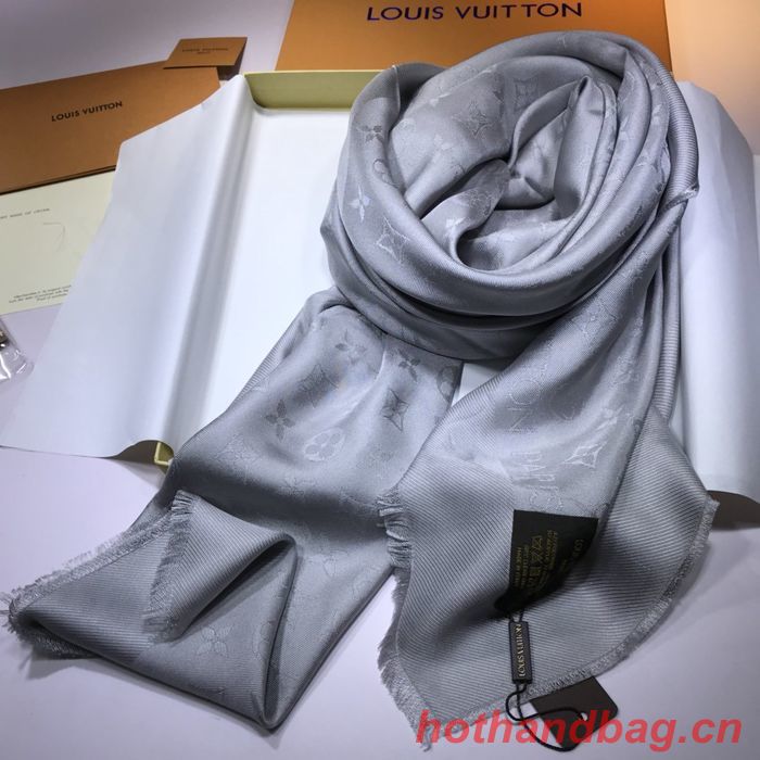 Louis Vuitton Scarf LVC00299