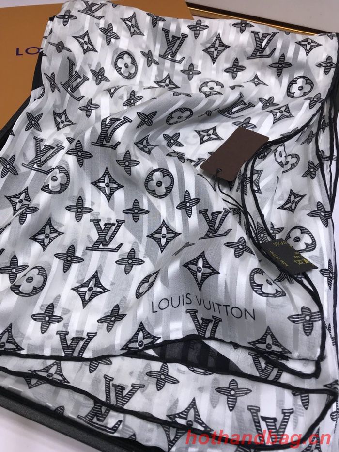 Louis Vuitton Scarf LVC00312