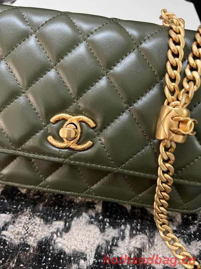 Chanel WALLET ON CHAIN Lambskin & Gold-Tone Metal AP3043 green