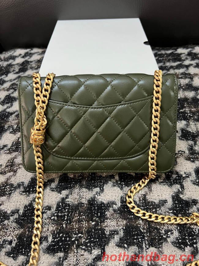 Chanel WALLET ON CHAIN Lambskin & Gold-Tone Metal AP3043 green