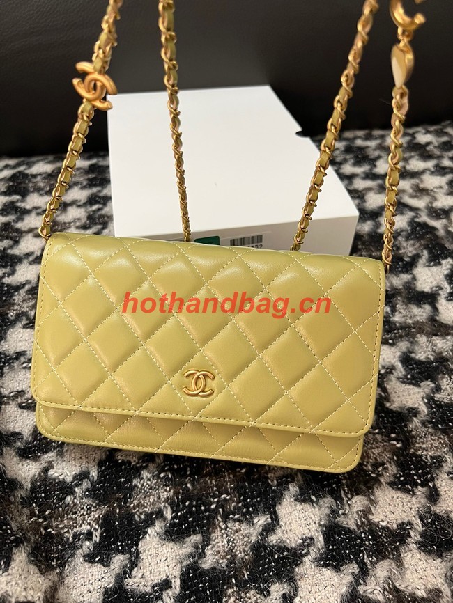 Chanel WALLET ON CHAIN AP3035 green