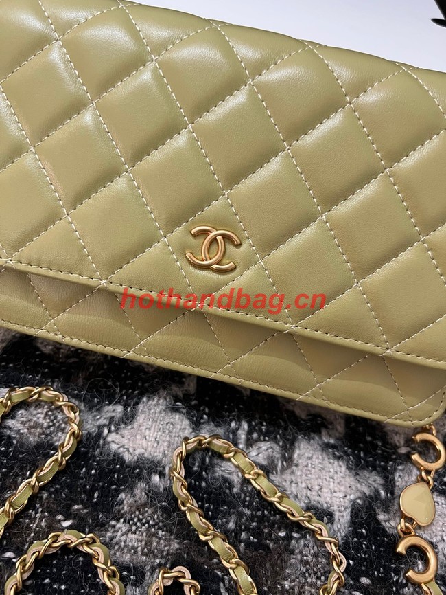 Chanel WALLET ON CHAIN AP3035 green