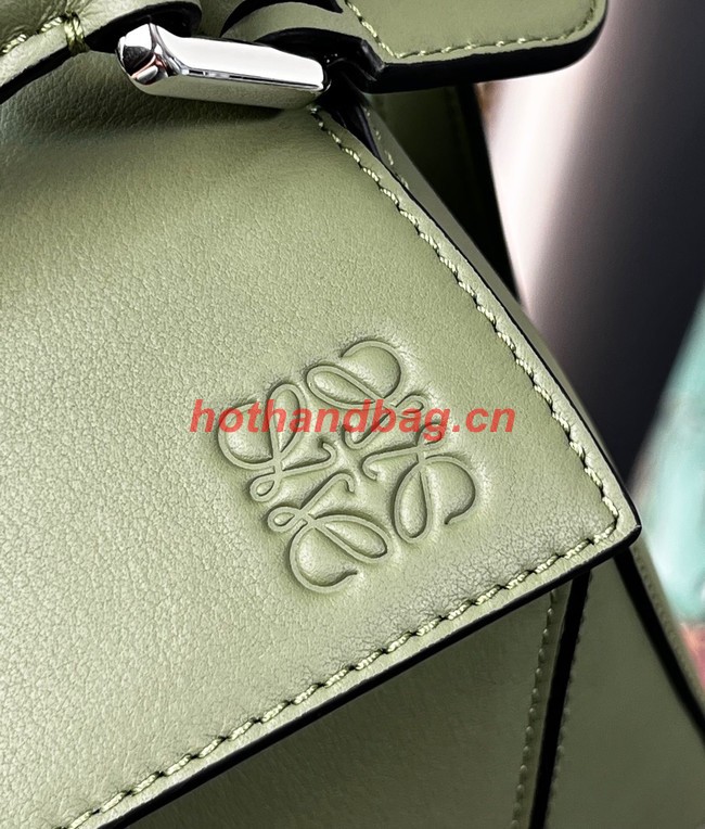 Loewe Puzzle Bag Leather 1609 blackish green