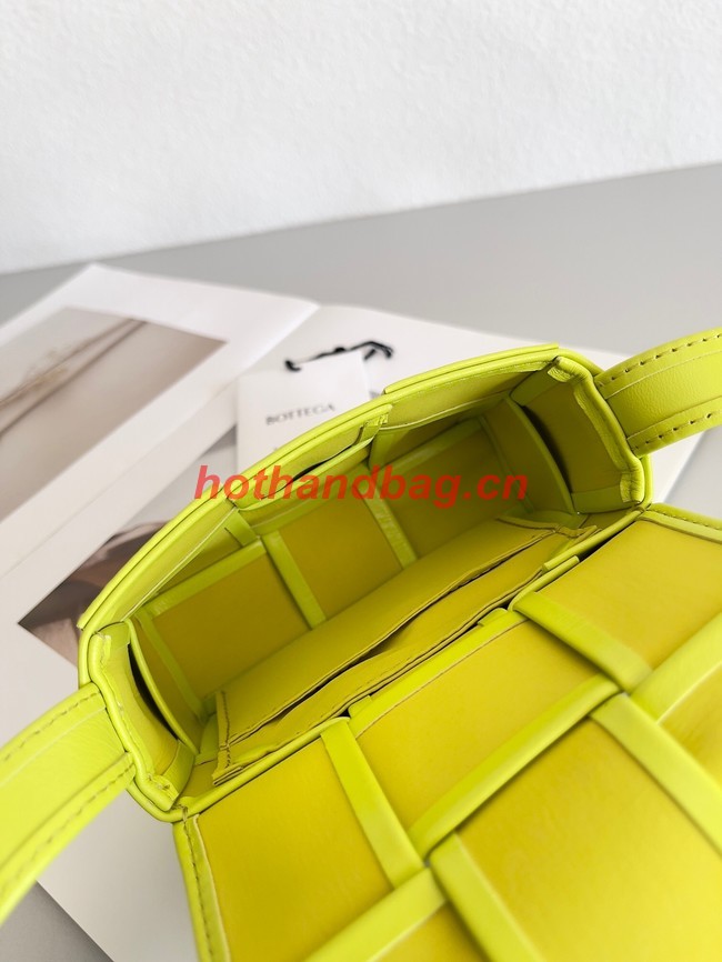 Bottega Veneta Candy Cassette A666688 lemon