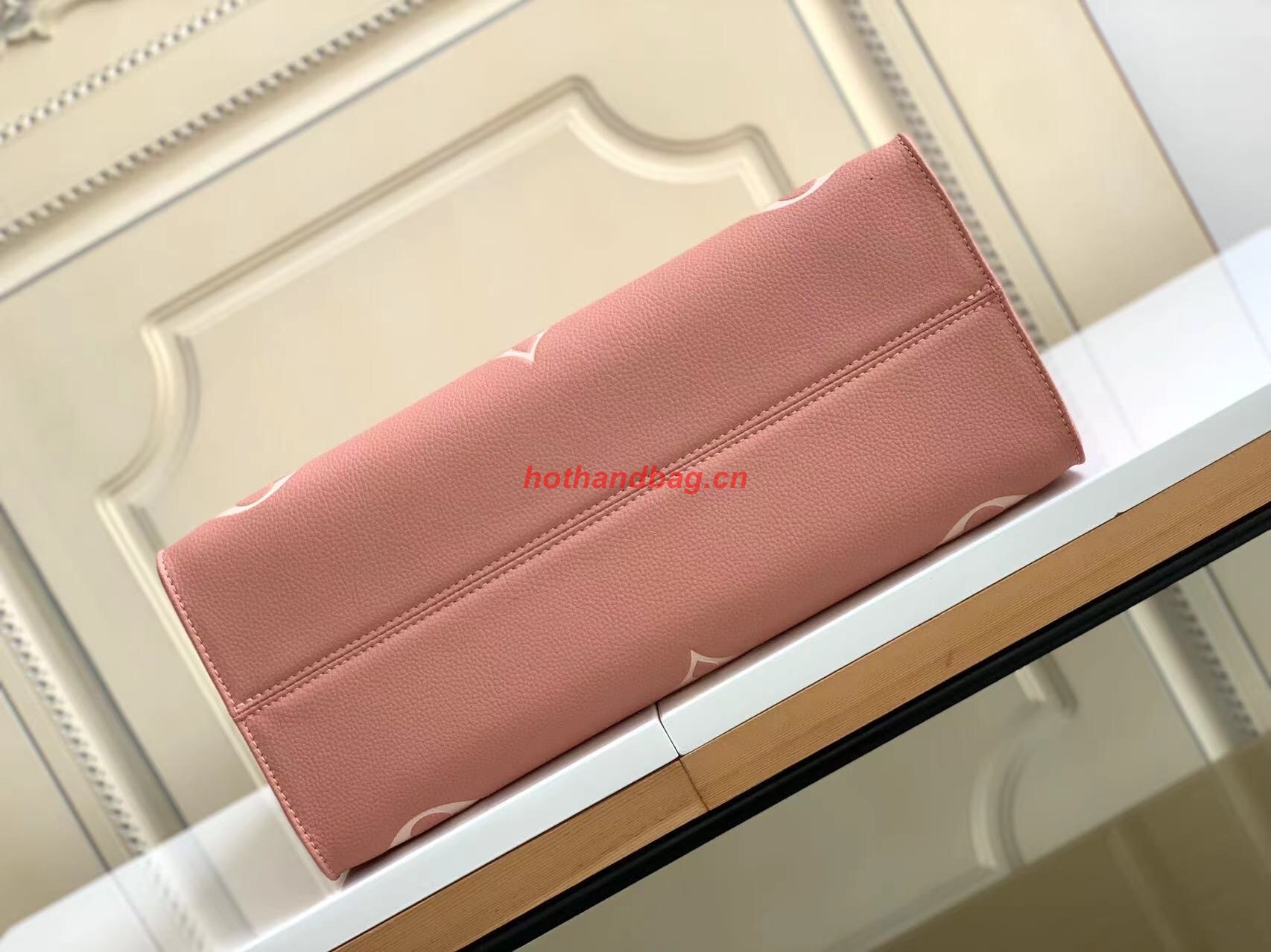 Louis Vuitton ONTHEGO MM M46286 Trianon Pink