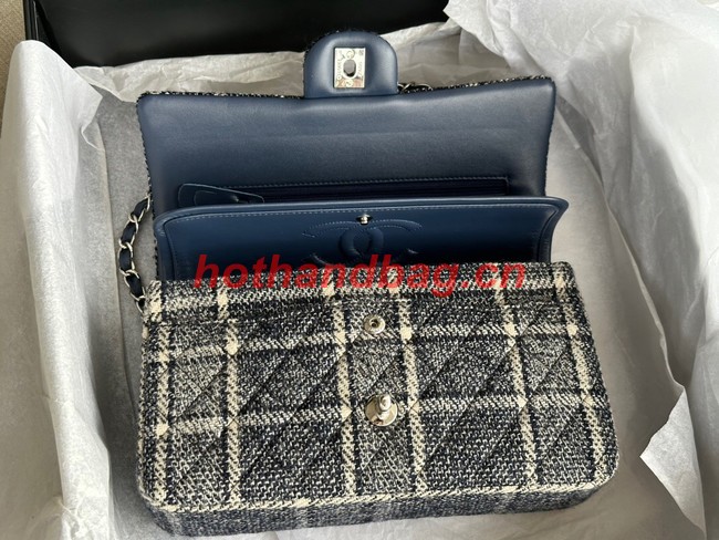 Chanel CLASSIC HANDBAG A01112-4