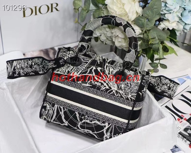 MEDIUM LADY D-LITE BAG Embroidery M0566BRC BLACK