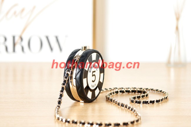 CHANEL CLUTCH WITH CHAIN AP3074 Black & White