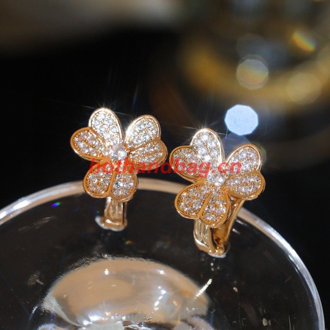 Van Cleef & Arpels Earrings CE10876