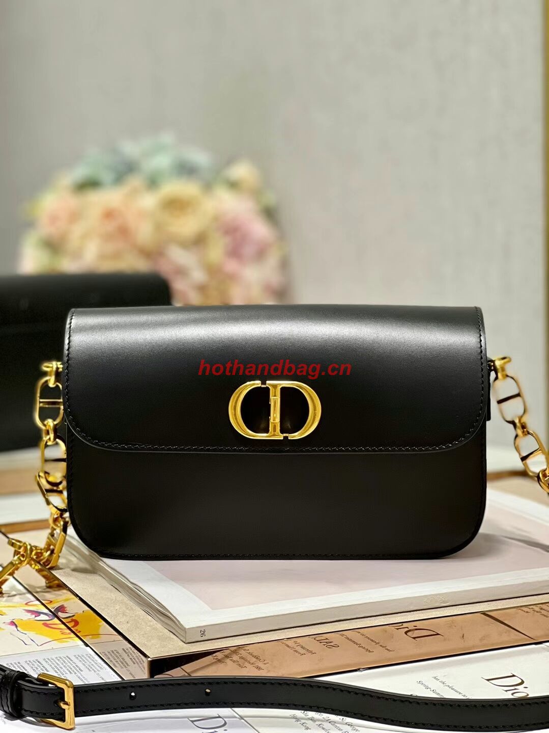 Dior 30 MONTAIGNE AVENUE BAG Dusty Box Calfskin M9260 BLACK