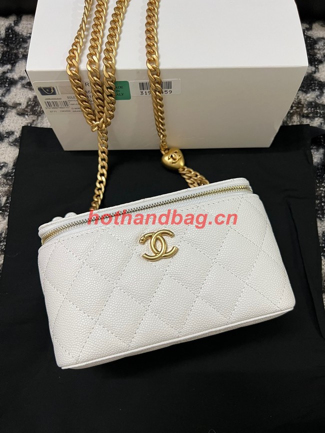 Chanel VANITY WITH CHAIN AP3120 white