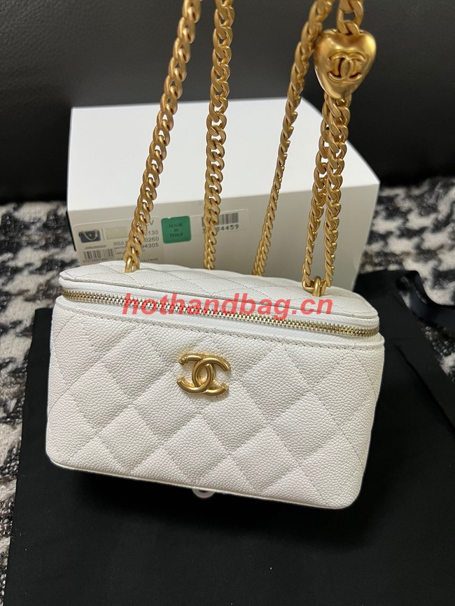 Chanel VANITY WITH CHAIN AP3120 white