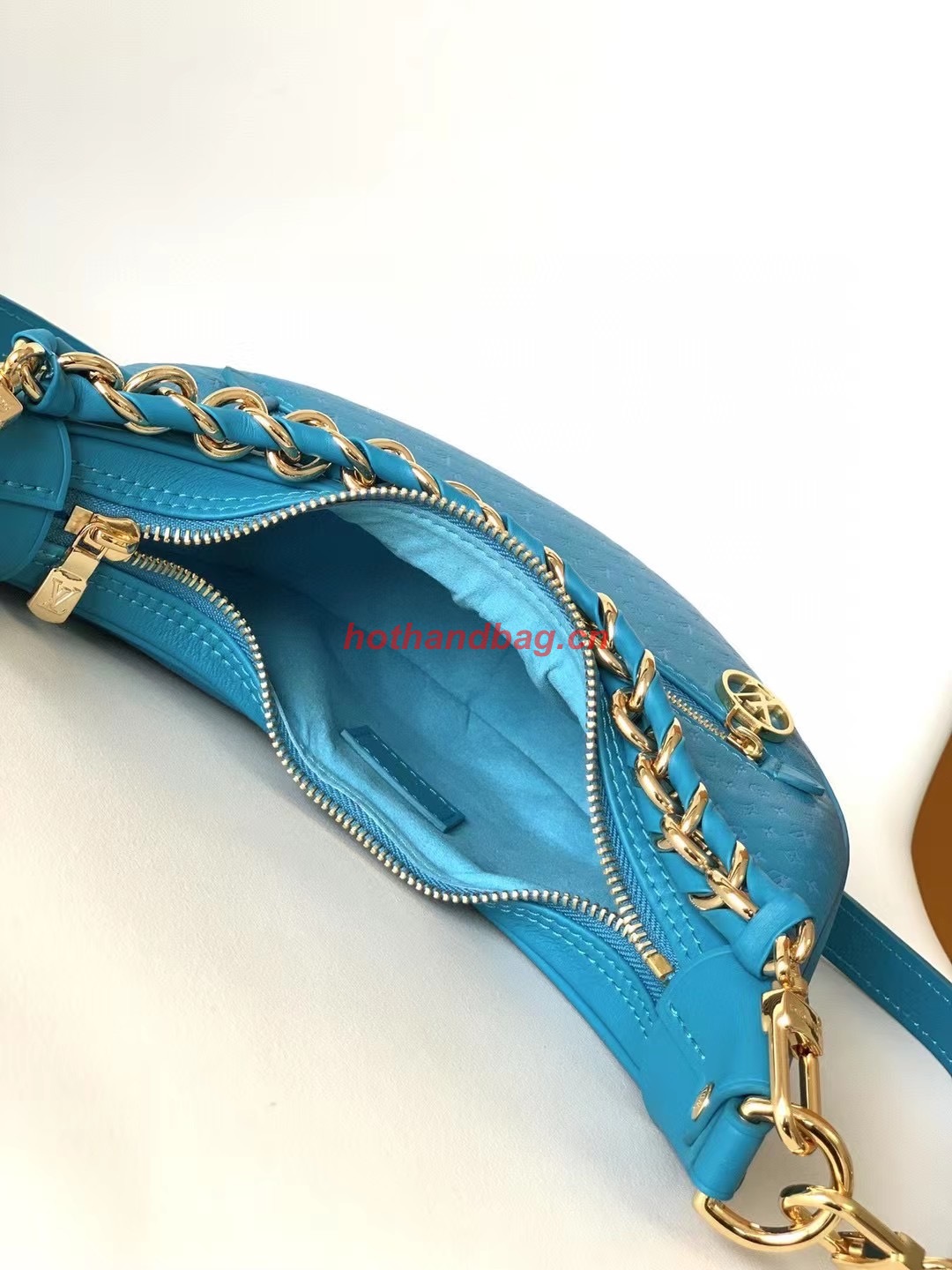 Louis Vuitton Loop M22591 Blue