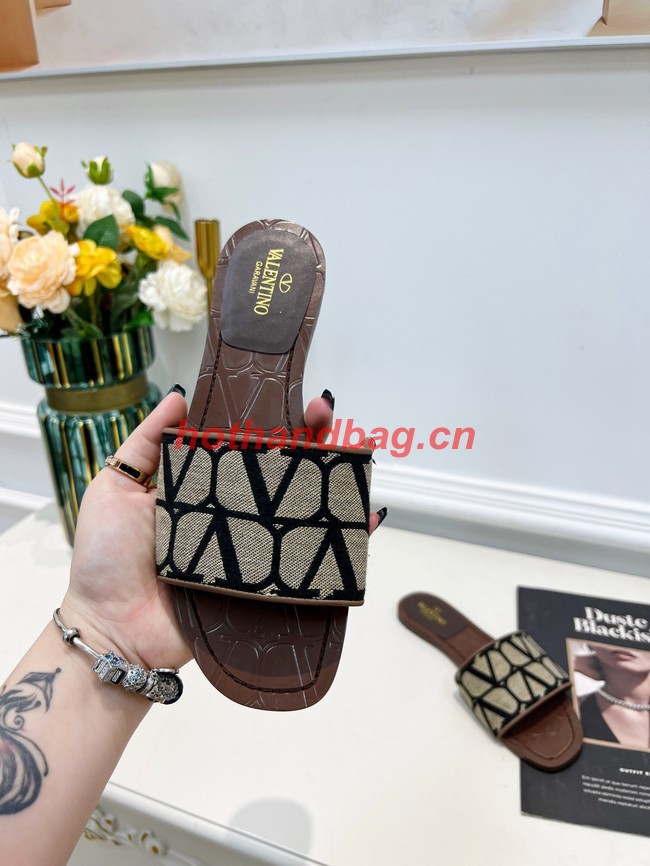 Valentino slippers 93149-3