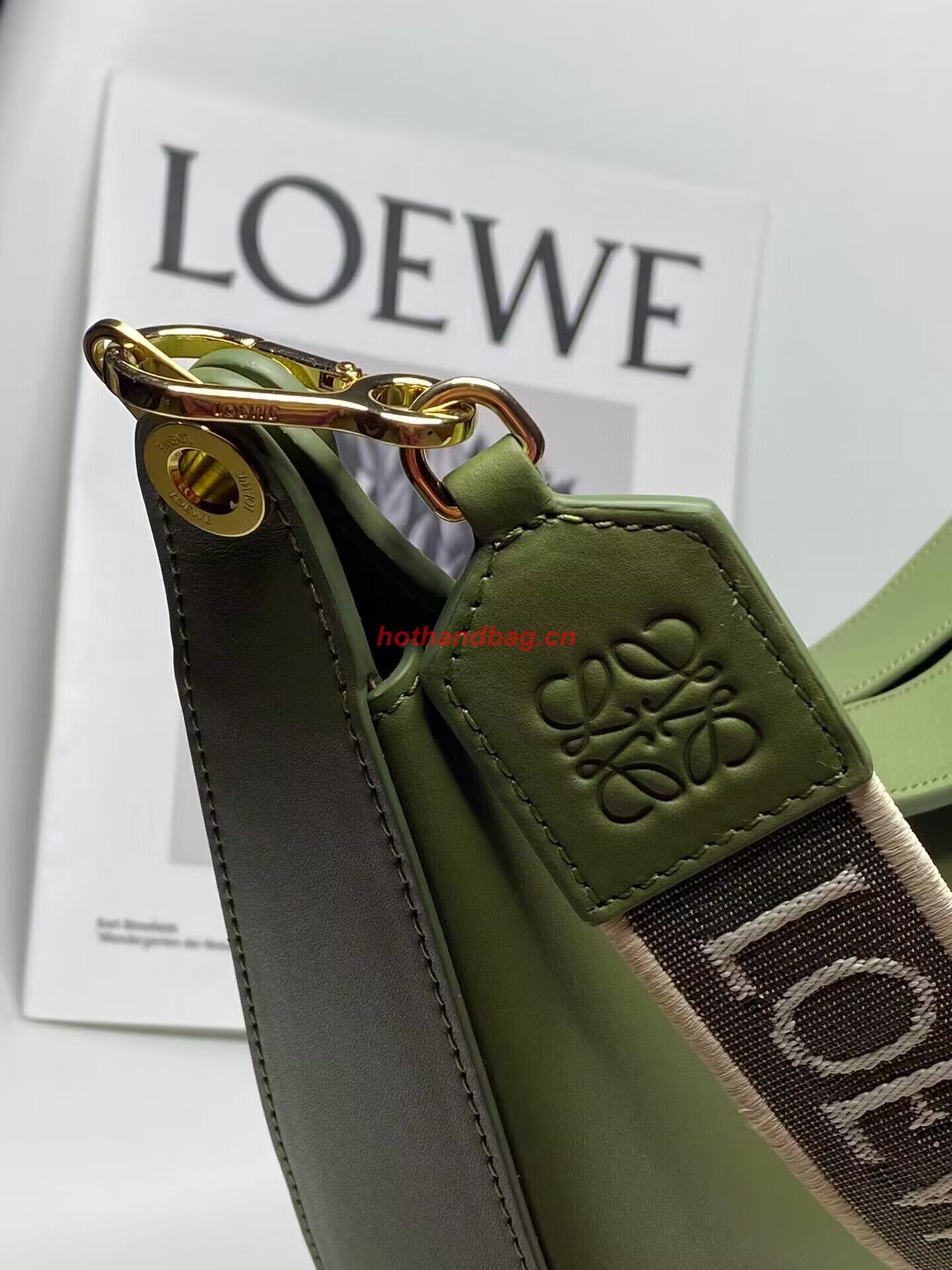 Loewe Original Leather Shoulder Handbag 3073 Green