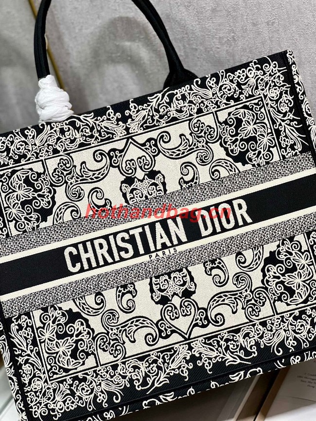 LARGE DIOR BOOK TOTE Dior Brocart Embroidery M1286ZEC