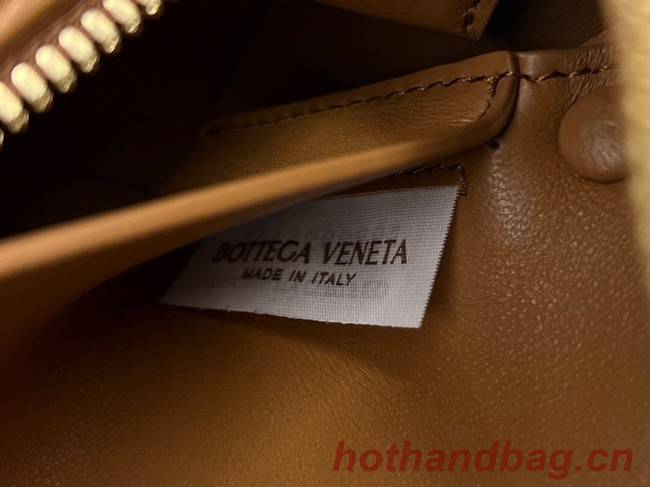 Bottega Veneta Brick Cassette 709360 brown