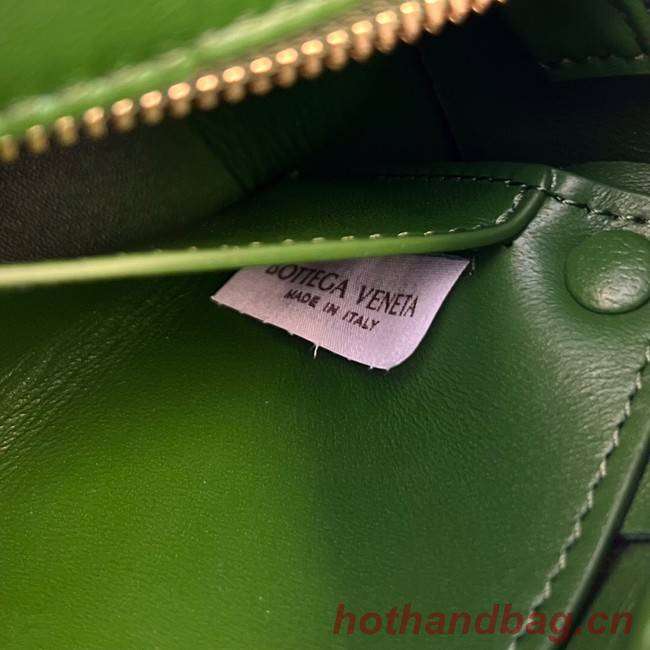 Bottega Veneta Brick Cassette 709360 green