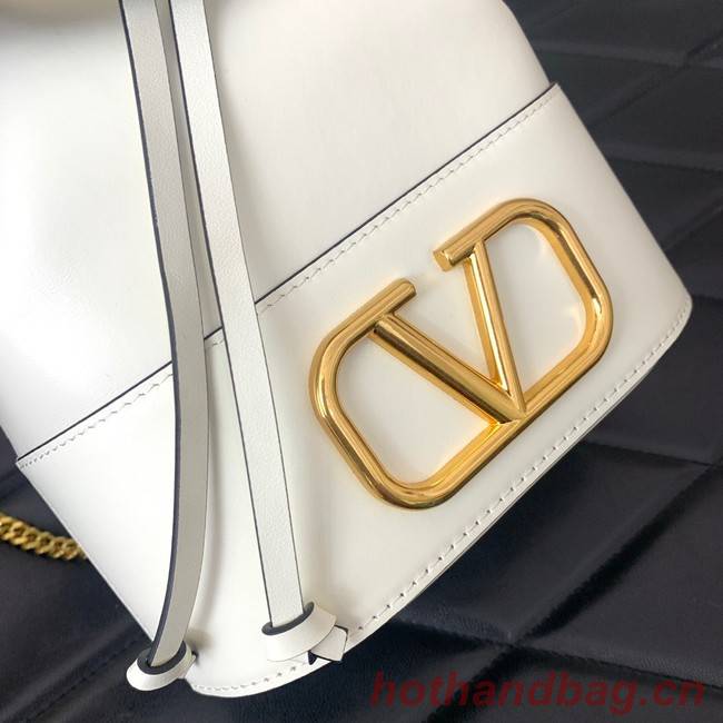 VALENTINO VLOGO SIGNATURE Lambskin Mini Bucket Bag FI16 white