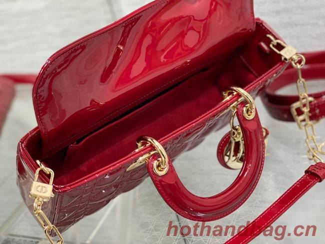 MEDIUM LADY D-JOY BAG Patent Cannage Calfskin M0540ON RED