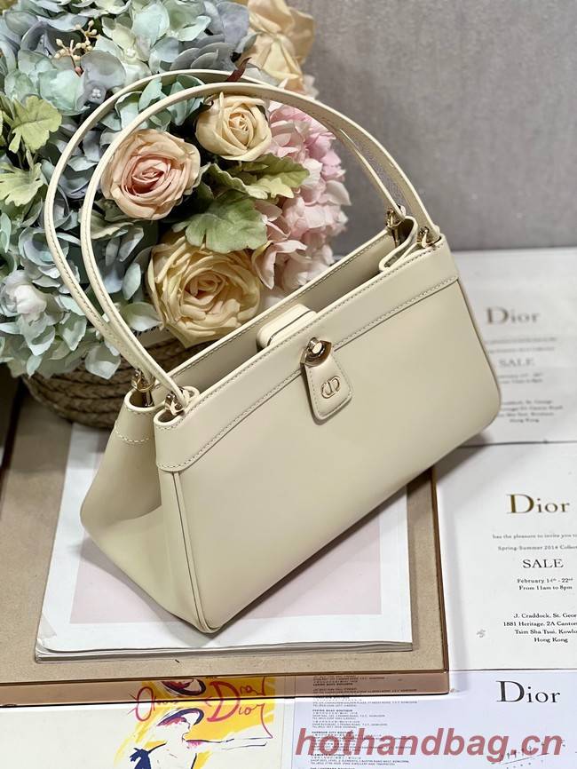 MEDIUM DIOR KEY BAG Dusty Ivory Box Calfskin M1843OBEQ