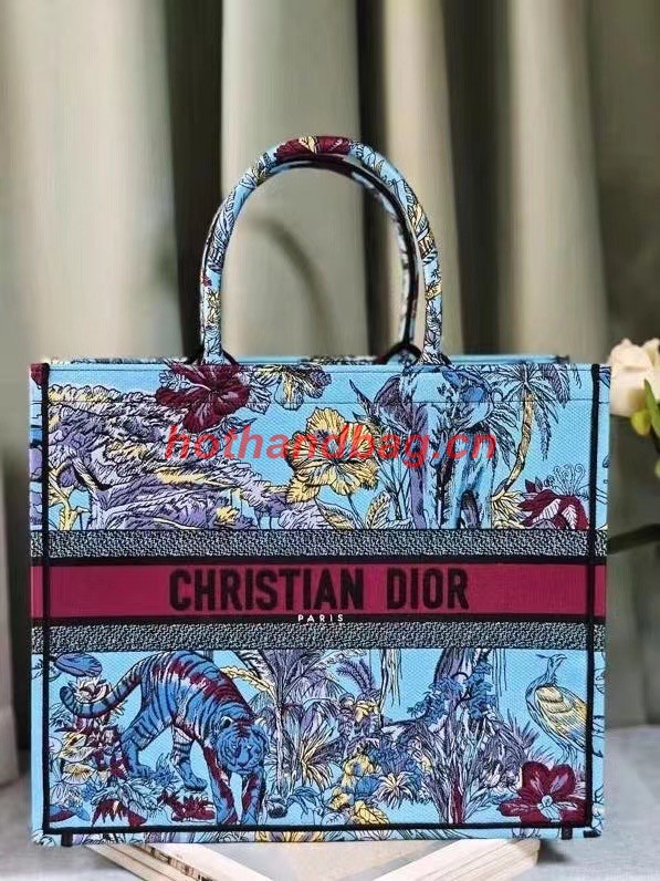 LARGE DIOR BOOK TOTE Celestial Blue Multicolor Toile de Jouy Voyage Embroidery M1286ZEUP