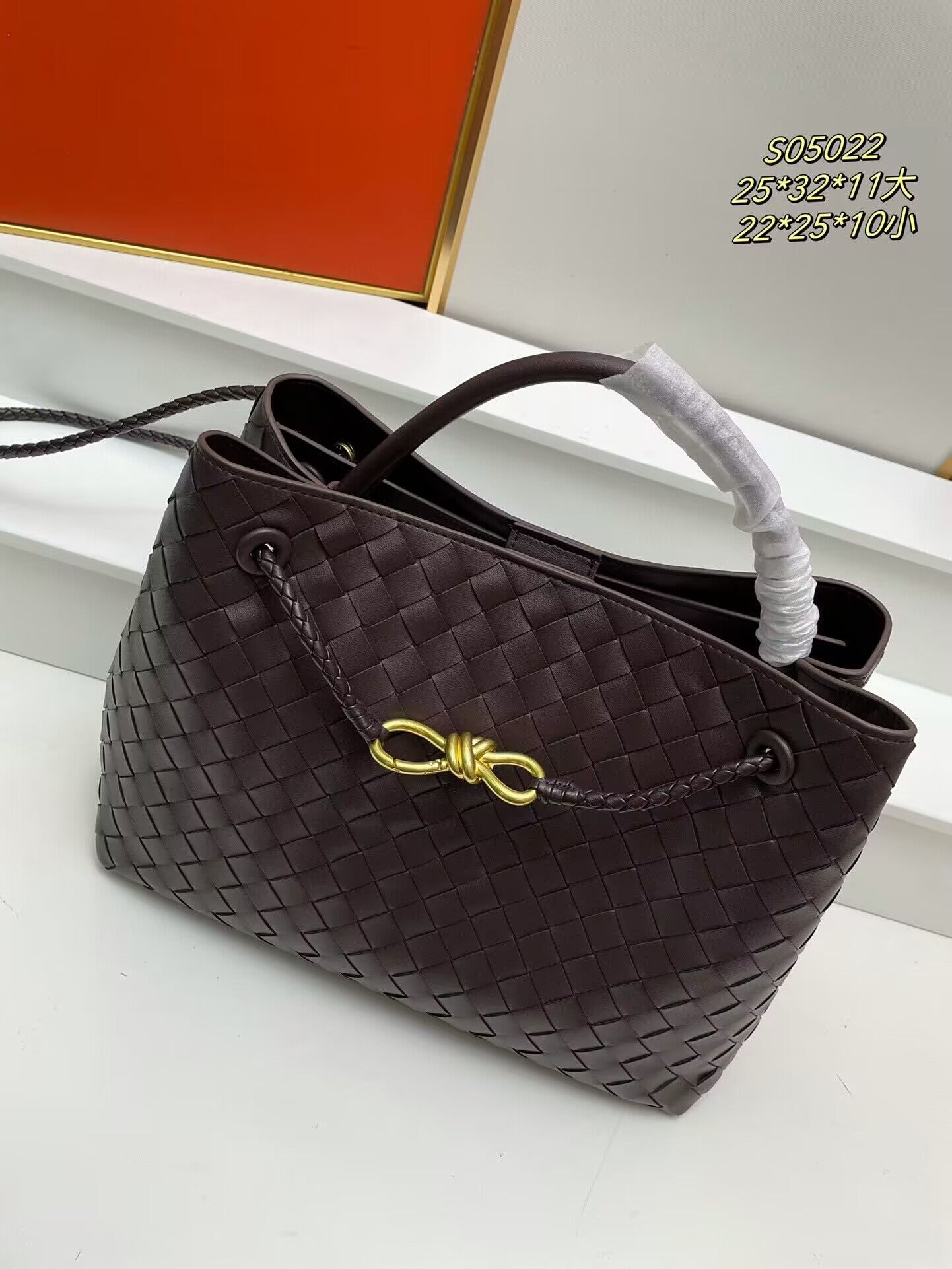 Bottega Veneta Andiamo Small Intrecciato Leather Tote 743572 Dark Brown