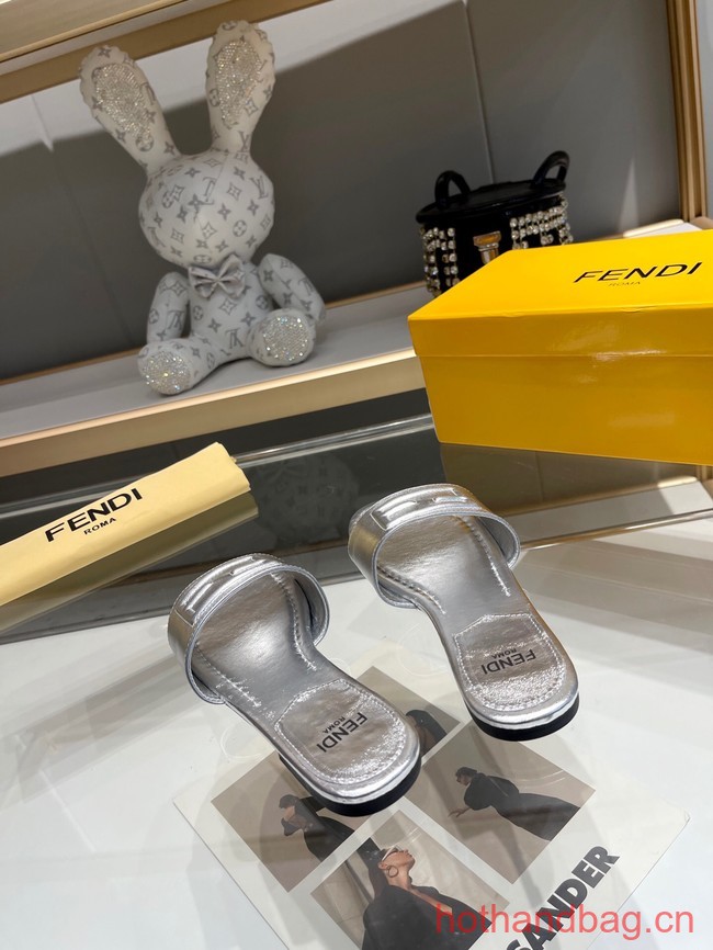 Fendi Slippers 93593-5