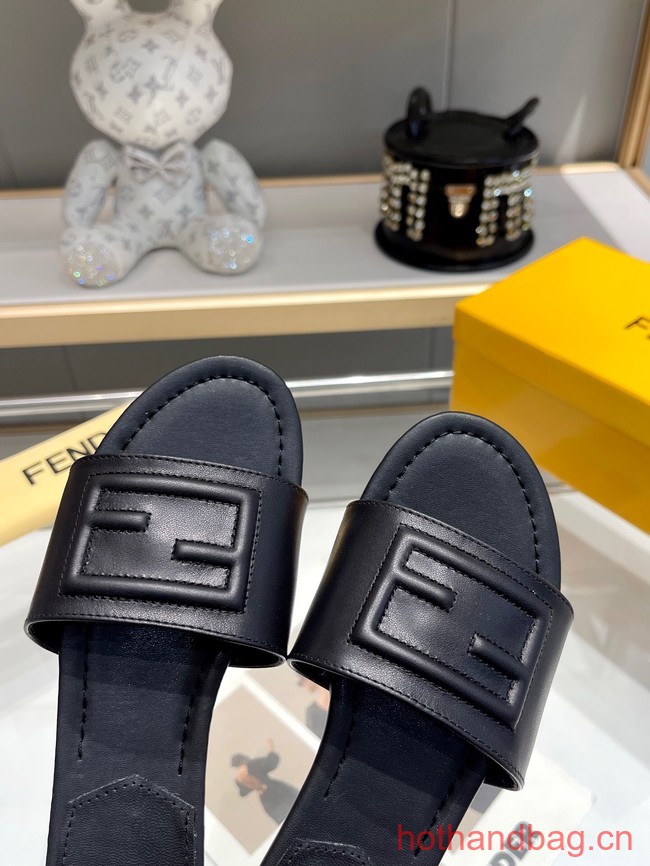 Fendi Slippers 93593-6