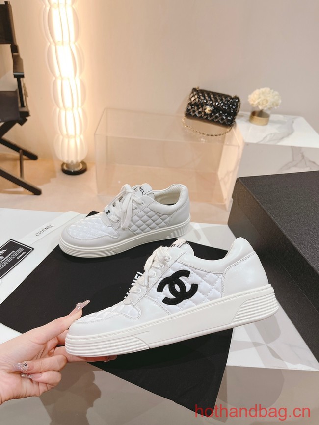 Chanel Sneaker 93628-1