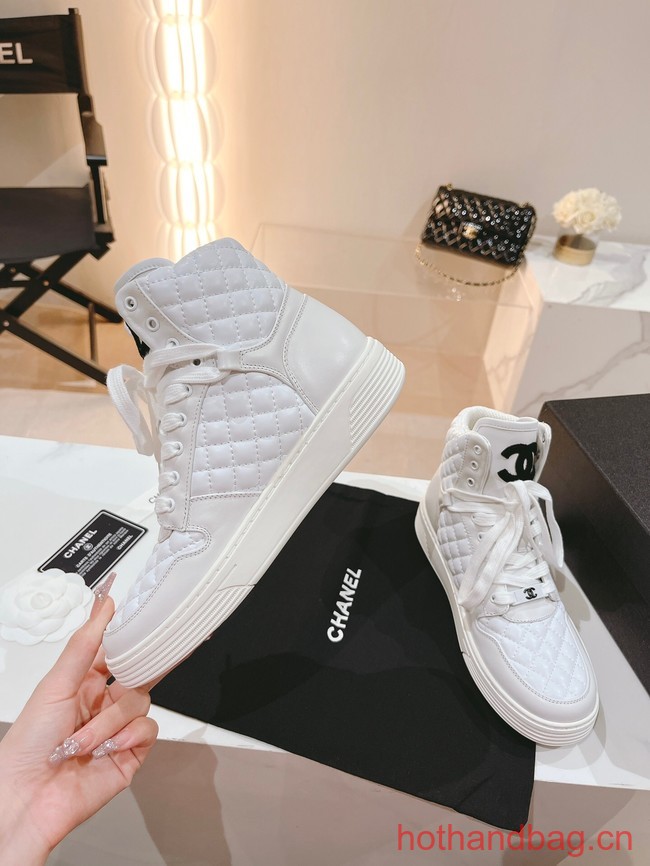 Chanel Sneaker 93629-1