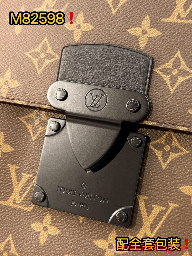 Louis Vuitton Pochette Voyage Souple M82598-2