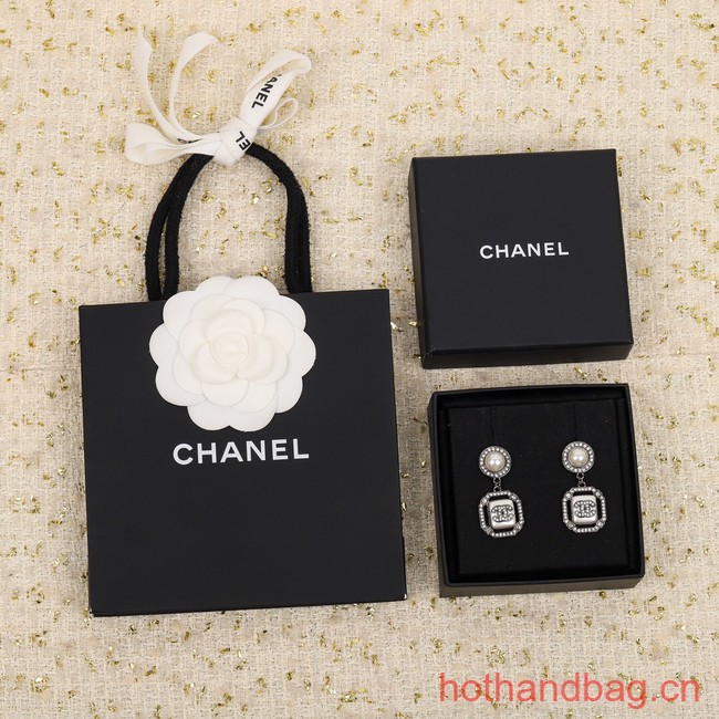 Chanel Earrings CE12454