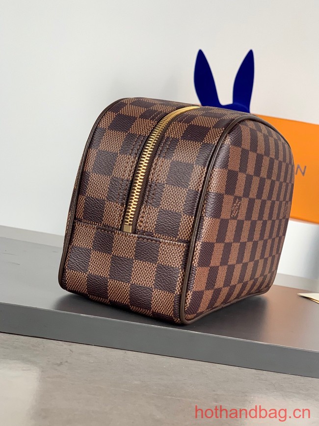 Louis Vuitton Dopp Kit M47528-11