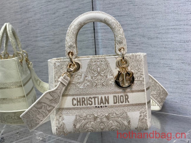 Dior MEDIUM LADY D-LITE BAG Embroidery M0565OE-3