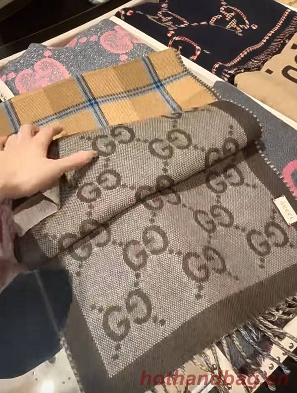 Gucci Scarf GUC00295