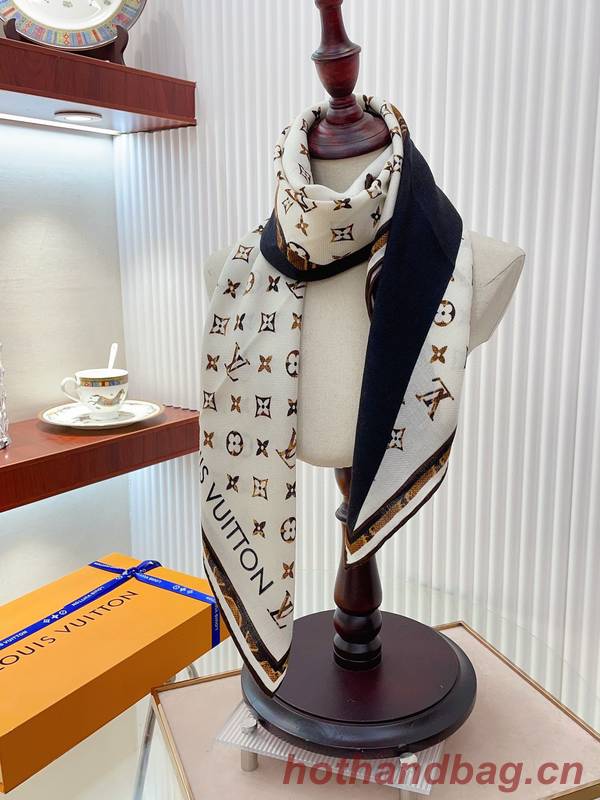 Louis Vuitton Scarf LVC00408