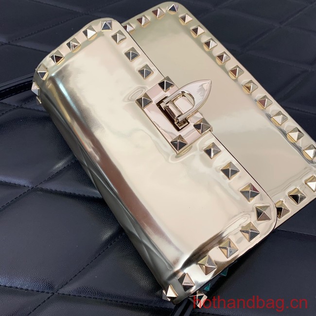 VALENTINO GARAVANI ROCKSTUD23 Small calfskin bag ZS098 Champagne