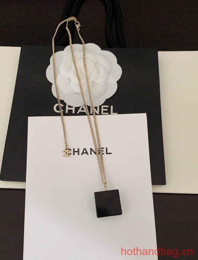 Chanel NECKLACE CE13200