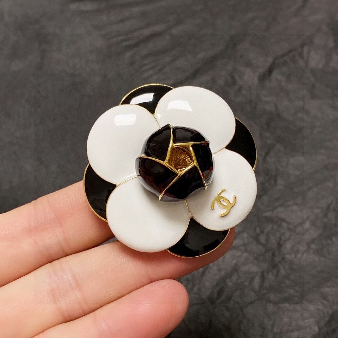 Chanel Brooch CE13420