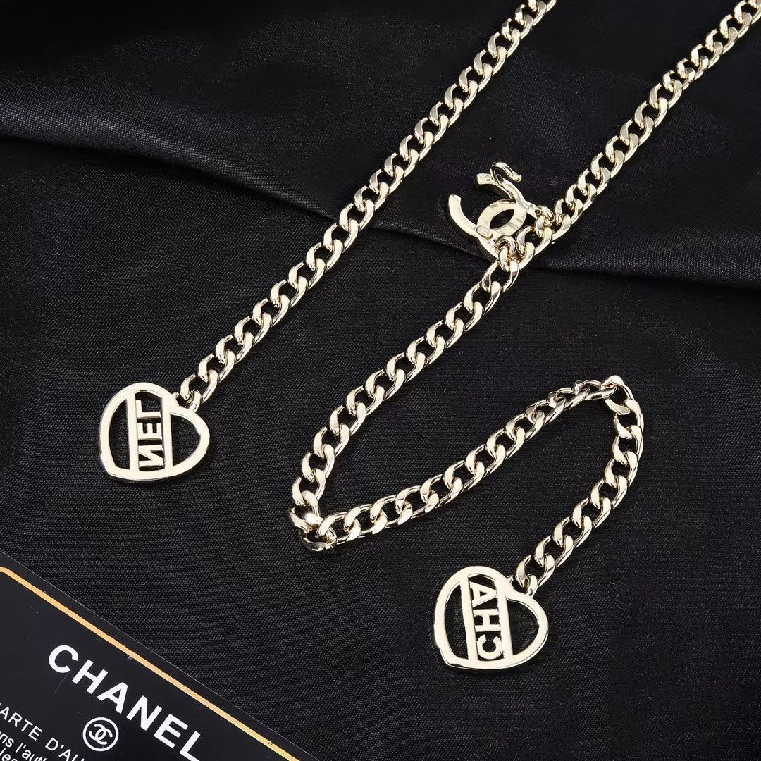 Chanel NECKLACE CE13412