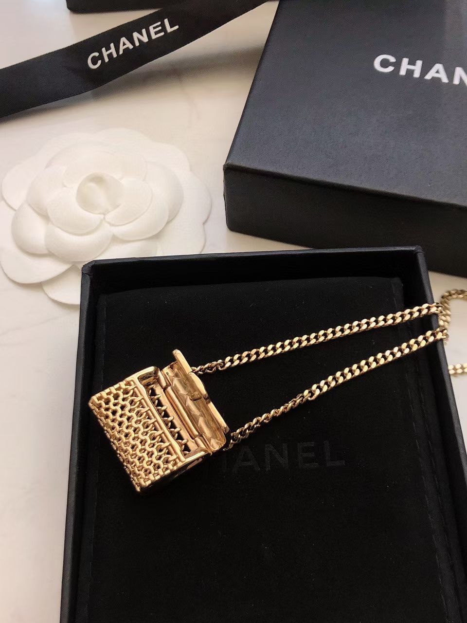 Chanel NECKLACE CE13432