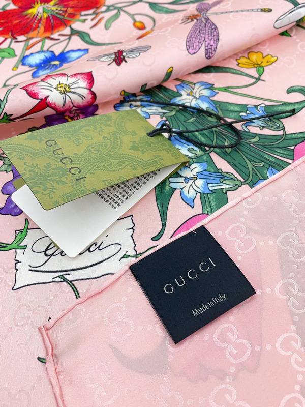 Gucci Scarf GUC00342