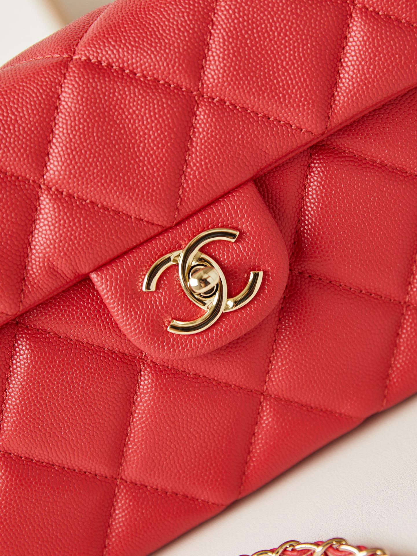 Chanel FLAP BAG WITH TOP HANDLE AS4711 RED