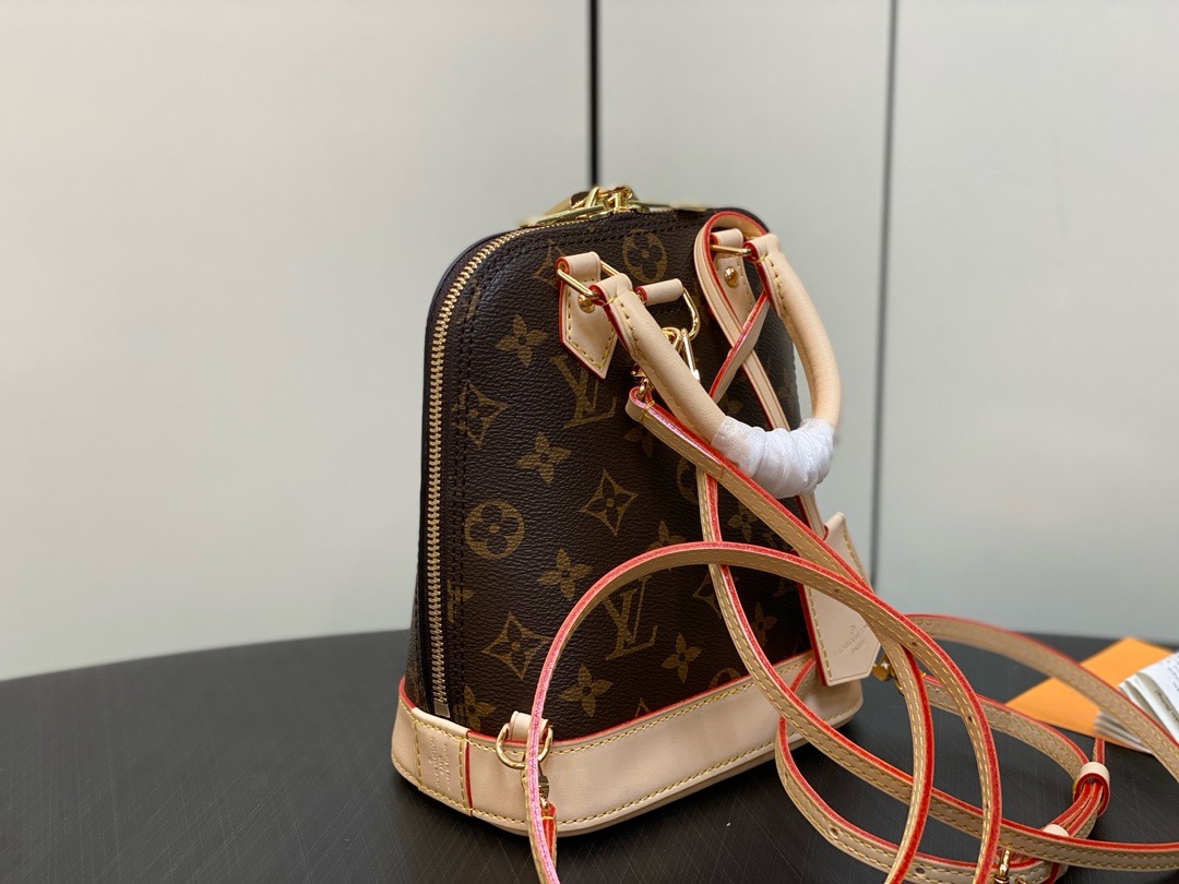 Louis Vuitton Alma Backpack M47132